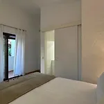 Golfinho - Private Pool - 10 Guests -