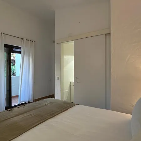 Golfinho By Check-in Portugal