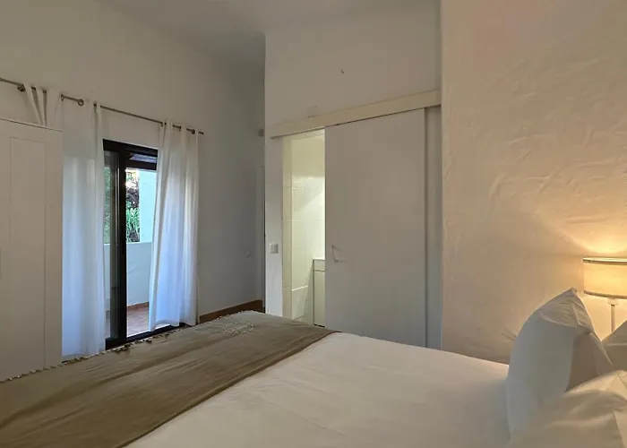 Golfinho By Check-in Portugal