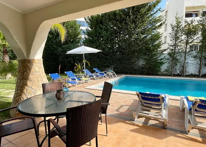 Golfinho By Check-in Portugal